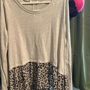 Umgee Leopard Tunic Style Top